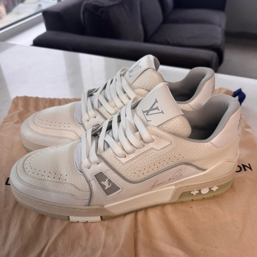 Louis Vuitton Men’s Trainer Sneaker - Picture 7 of 14